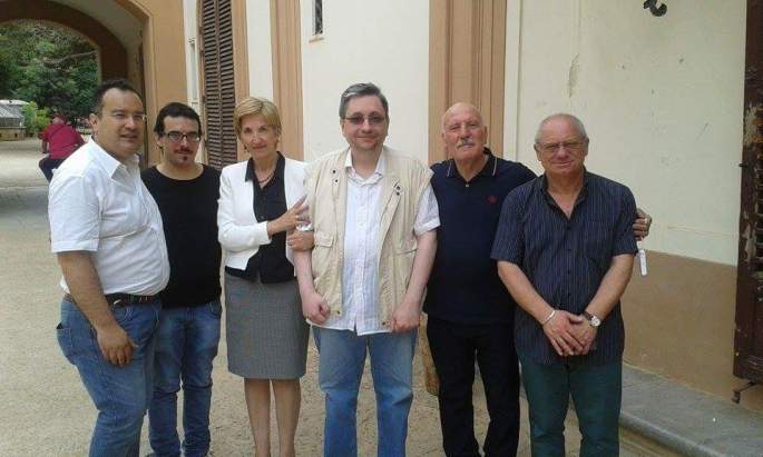 received_1608435399472889